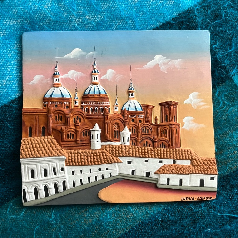Ceramic piece featuring “La Catedral de la Inmaculada Concepción” - Cuenca, ECU